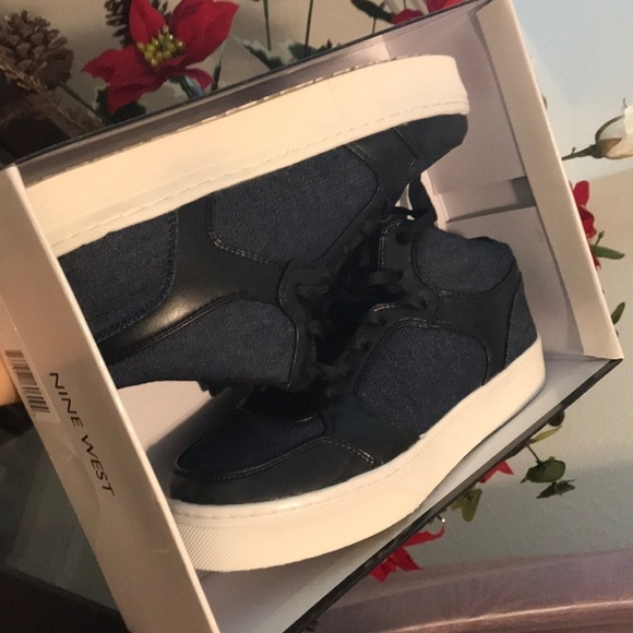 👟 Nine West 👟 HOWWEDOITO Shoes Sneaker - Picture 7 of 8